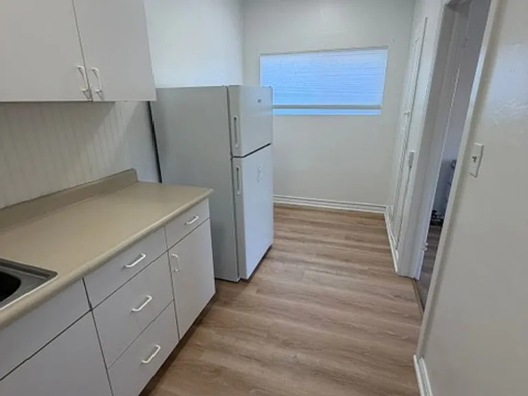 3220 Fruitvale Ave — Photo 8