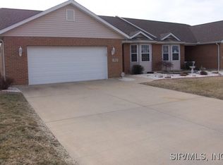 702 Ridge Rd, Waterloo, IL 62298