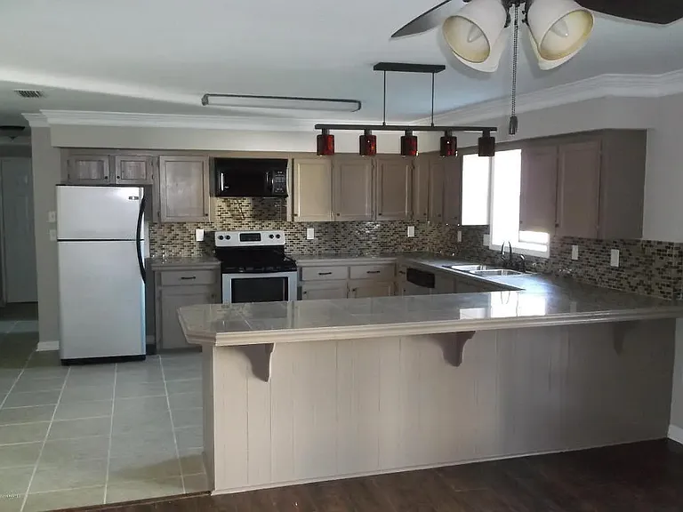226 Monterey St — Photo 16