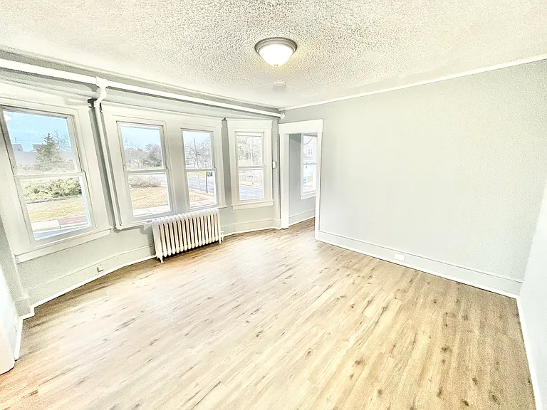 1830 E Riverside Dr #2 — Photo 5
