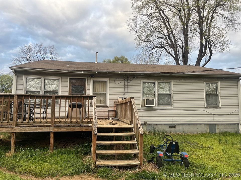 2nd image of 3510 E King Pl