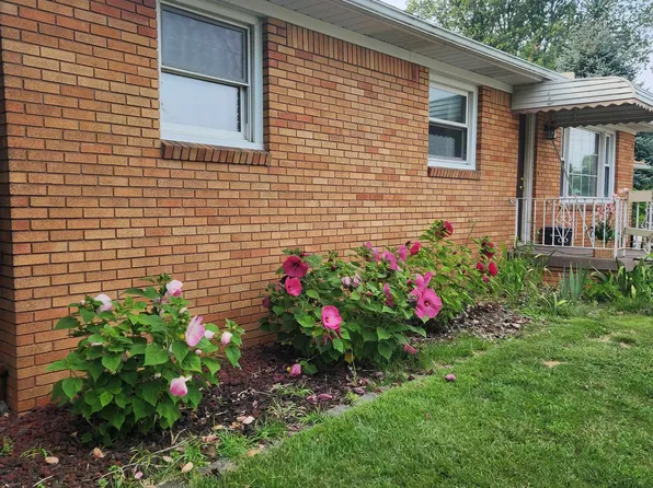 14529 Linda Dr, Monroe, MI 48161