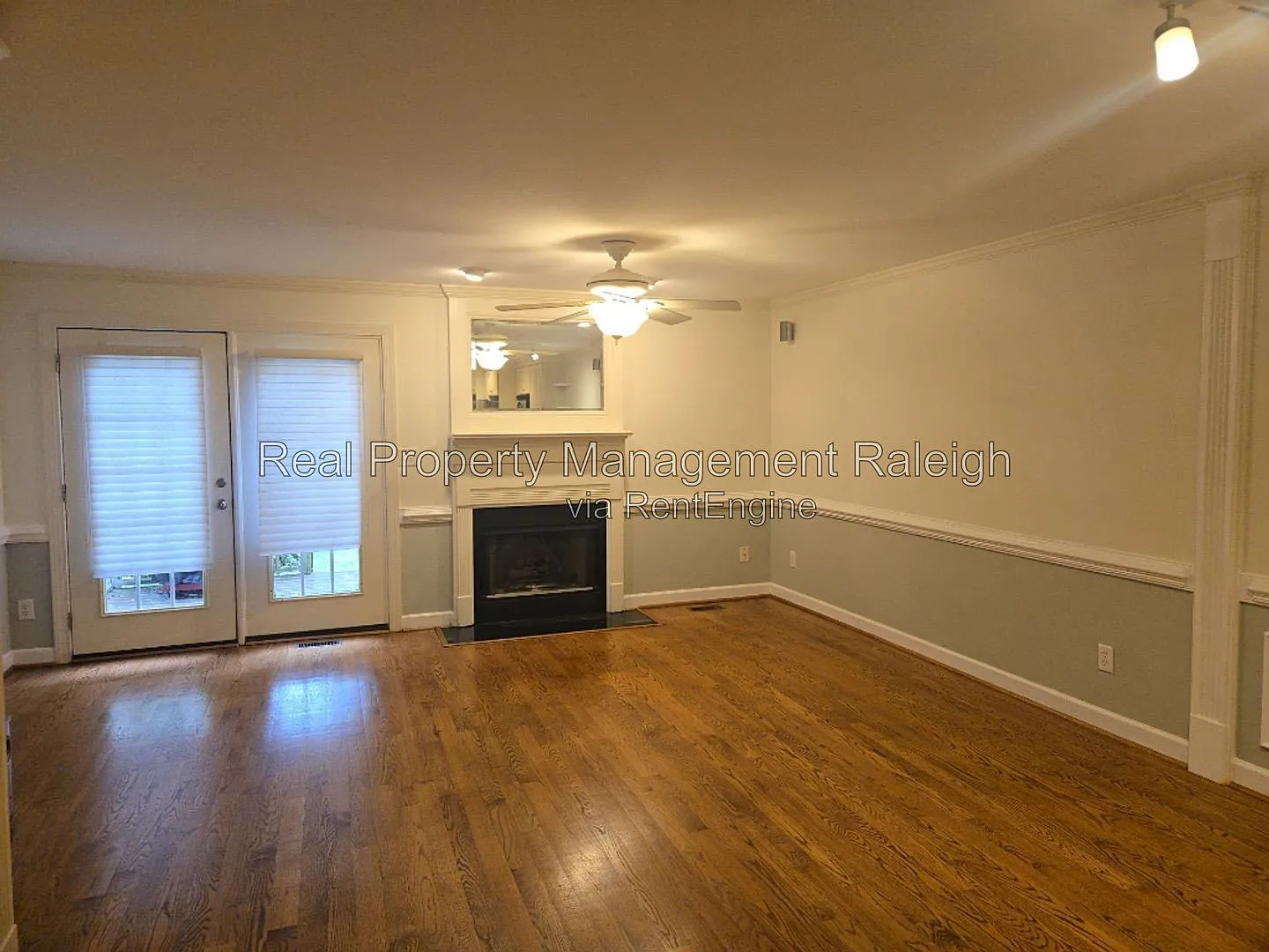 2 bed, 2.5 bath, 1200 sqft, $1,700 — Photo 3