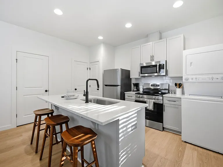 2819 Wilcox Pl — Photo 17