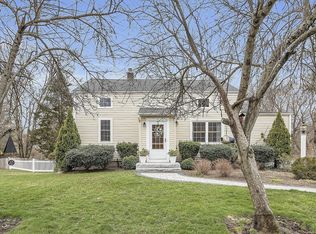 13 Longfellow Rd, Northborough, MA 01532