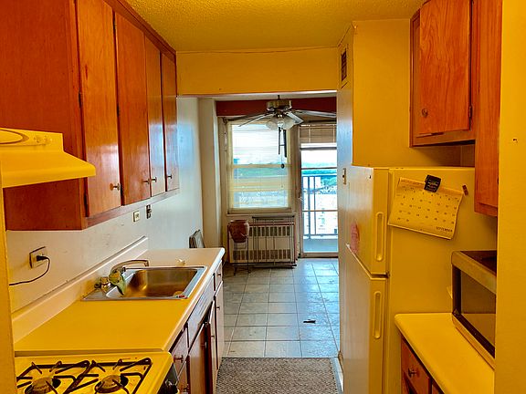 2nd image of 2550 Olinville Ave APT 15E