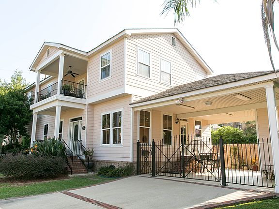 2nd image of 6035 Catina St
