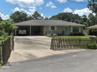 916 Southwest Dr, Baker, LA 70714