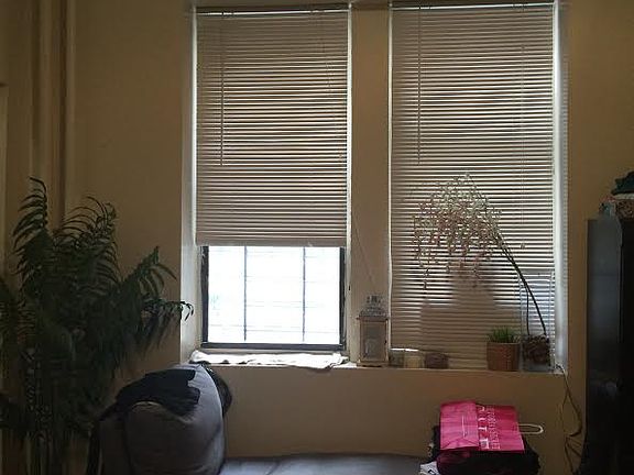 4th image of 2111 Beekman Pl APT 1G