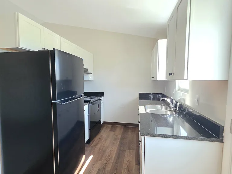1118 Hillcrest Ave — Photo 11