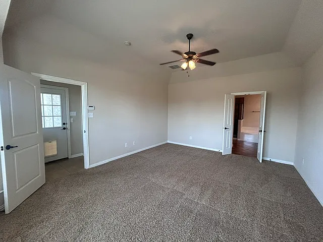 3004 Hereford Dr — Photo 15