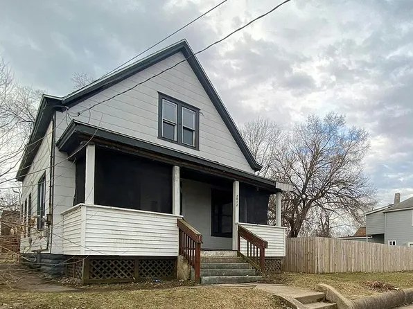 2012 W Garden St, Peoria, IL 61605