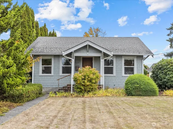 705 4th Street SW, Puyallup, WA 98371