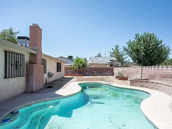 5th image of 5395 Orinda Ave