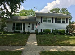 1406 Hillview Rd, Homewood, IL 60430