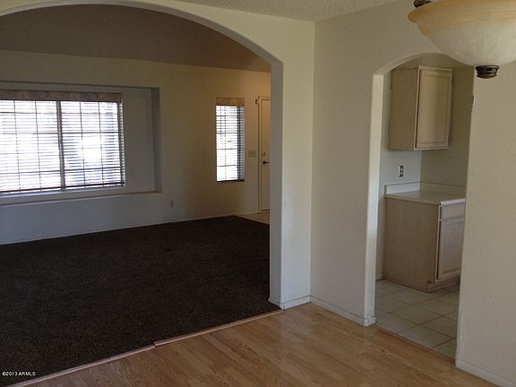 4th image of 5604 N 74th Dr