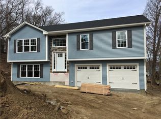 15 Genoa St, North Providence, RI 02904