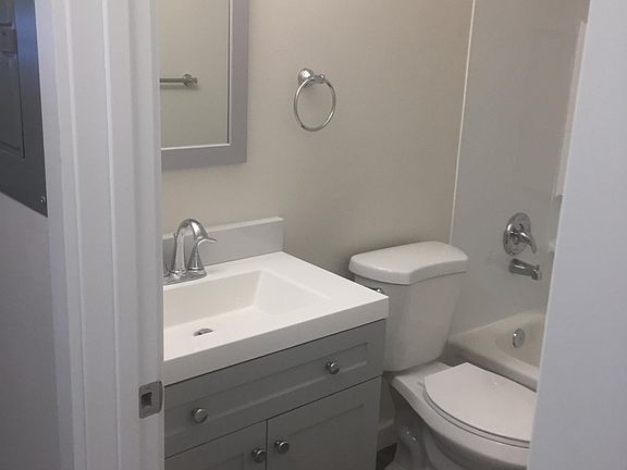 3rd image of 12109 114th Avenue Ct E APT 3