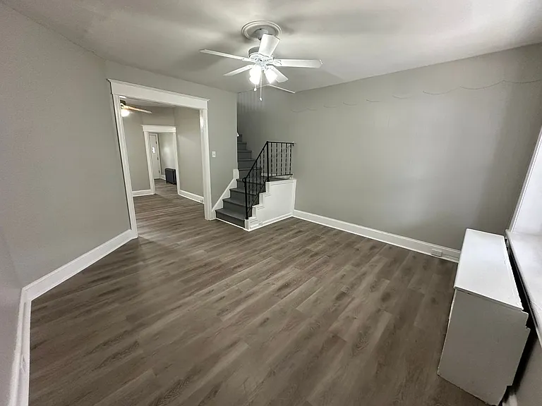 5743 Pemberton St — Photo 4