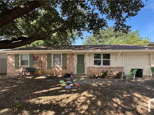 821 Bryan Dr, Bedford, TX 76022