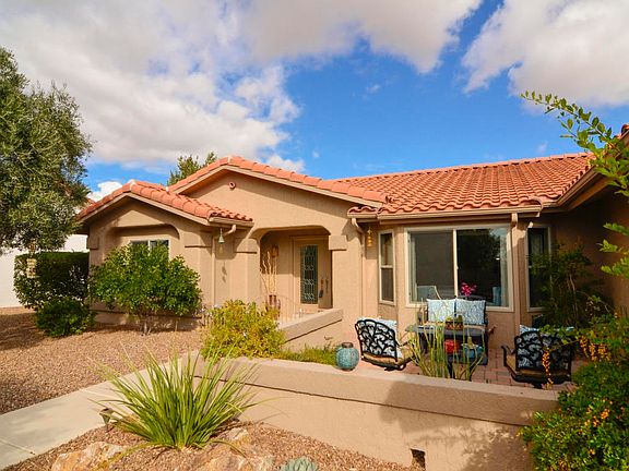 2nd image of 871 E Desert Glen Dr