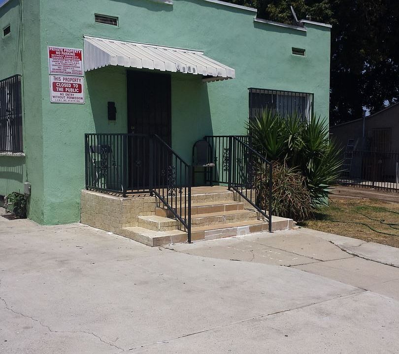 1st image of 1353 W 109th Pl