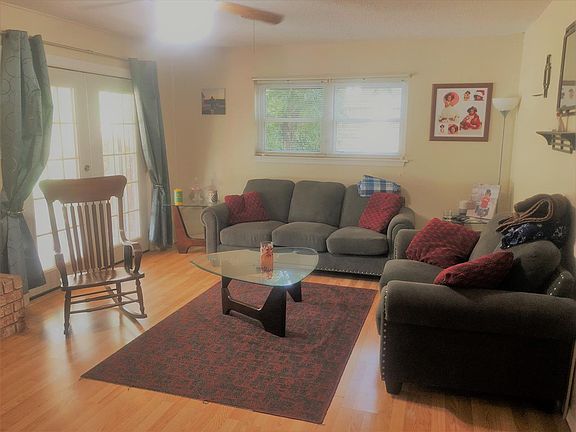 4th image of 346 NW Compass Dr
