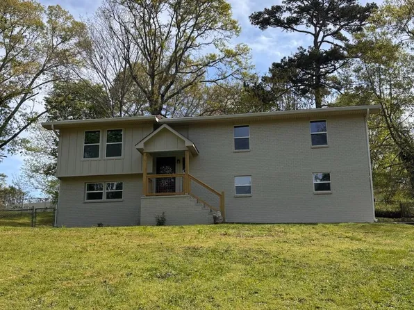 49 Crabtree Rd, Rossville, GA 30741