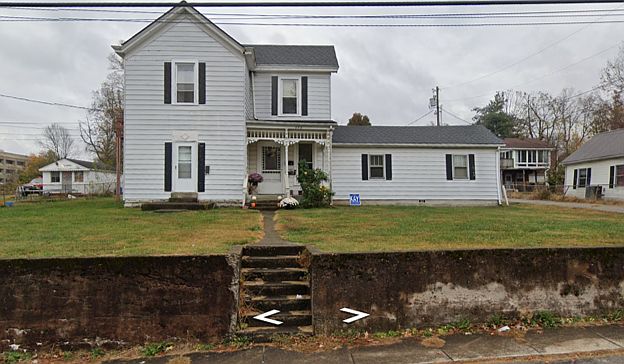 1st image of 272 Douglas Ave #3