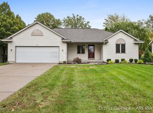 1400 Wiersma Dr, Zeeland, MI 49464