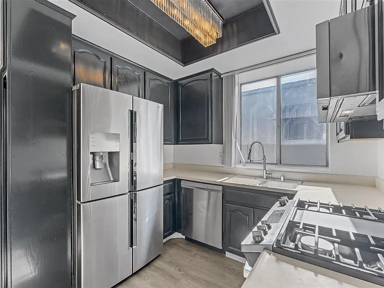 1175 E. Ocean Blvd — Photo 8