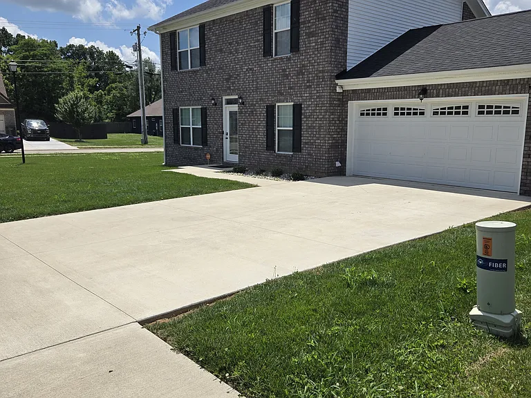 455 Cabernet Dr — Photo 1