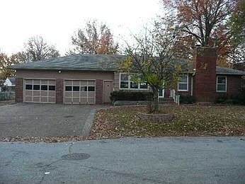 1st image of 2150 Lombardy Dr