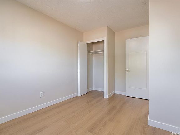 5th image of 425 Lorne STREET