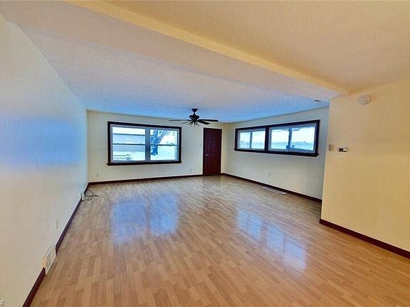2nd image of 178 Woodland Ave #1