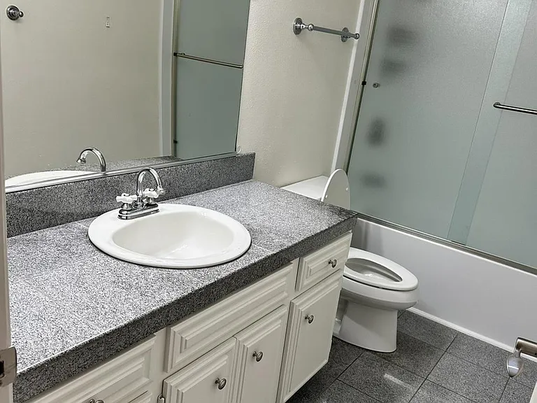 44771 Garden Ct — Photo 25