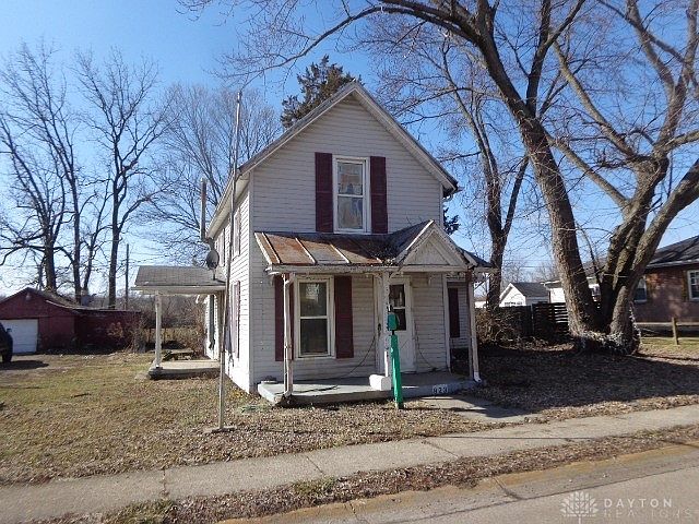 1st image of 823 N 8th St