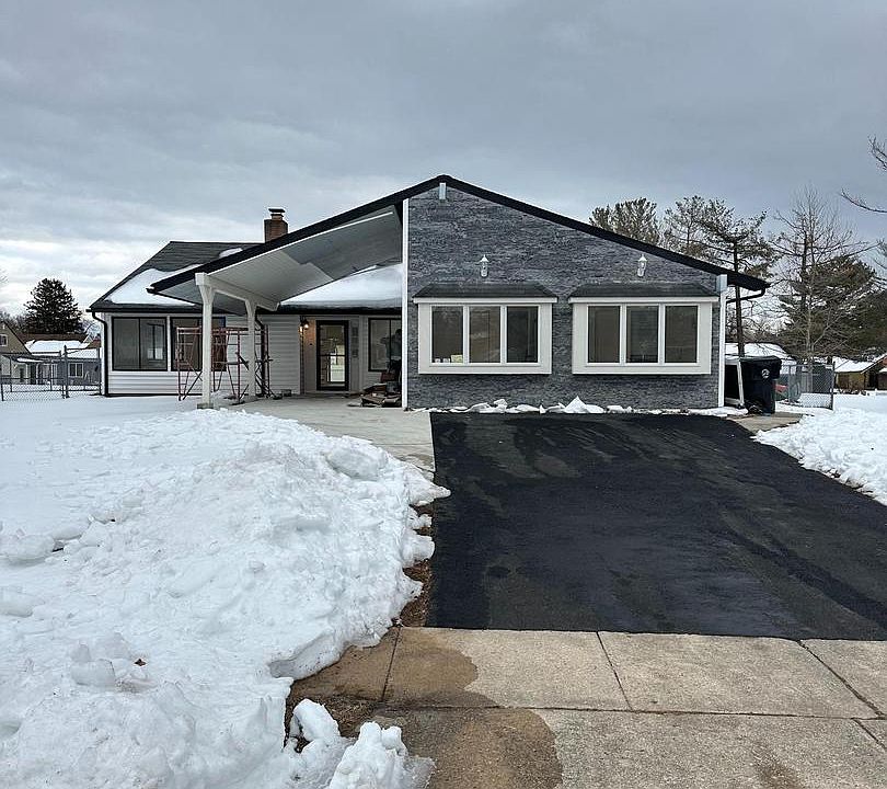 1st image of 552 Four Mile Branch Rd