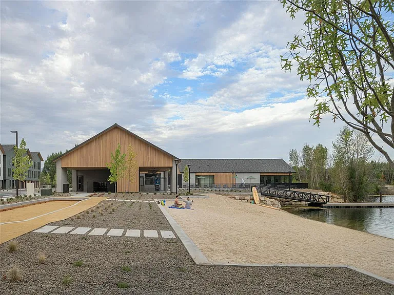 The Clara Apartments — Photo 19