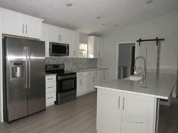 3rd image of 1009 FORT SMITH BOULEVARD