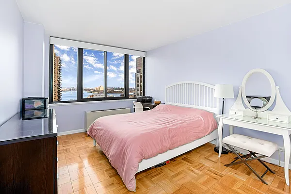Rented by Compass | media 13