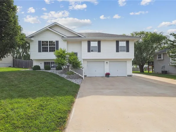 610 S Crews Ave, Odessa, MO 64076