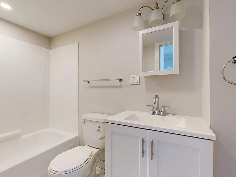 44 Morris St #2 — Photo 15
