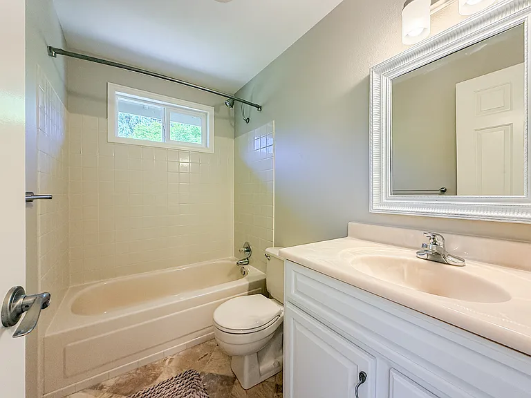 23512 NE 19th Dr — Photo 14