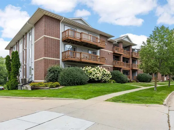 538 W Side Dr, Iowa City, IA 52246