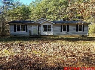 2124 Ginger Ln, Beaverdam, VA 23015