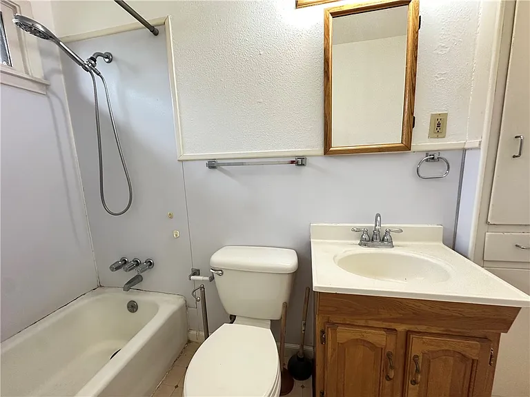 921 Oak St — Photo 18