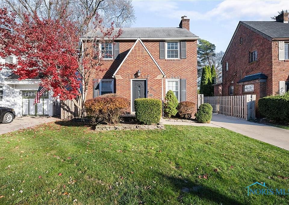 1st image of 3234 Wendover Dr