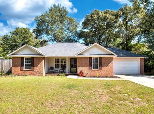 3290 Valencia Dr, Dalzell, SC 29040