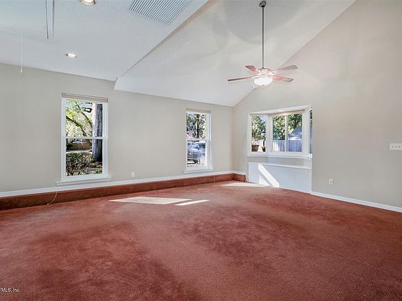 4th image of 3917 Brookdale Ct